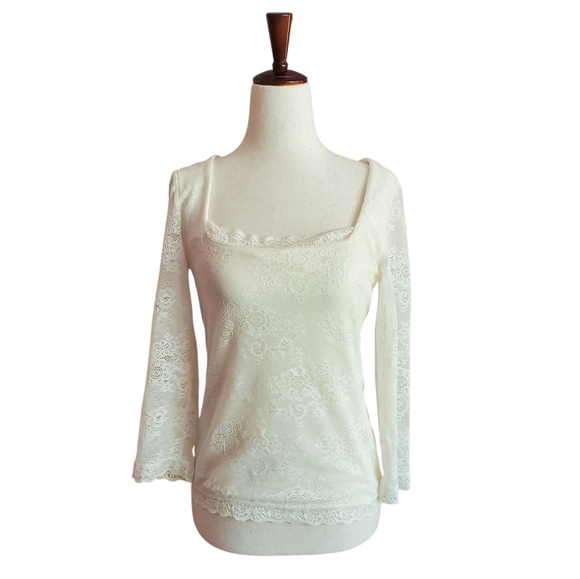 Elegant Cream Lace Top - Picture 1 of 7
